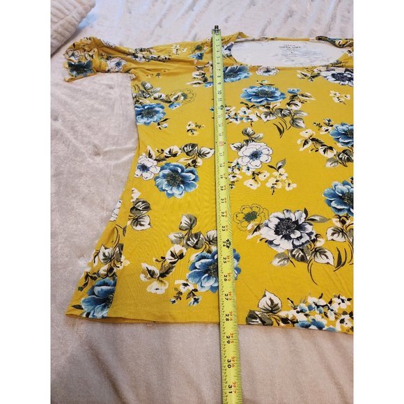 Torrid Super Soft Lime Green Floral Bell Sleeve Top 3x - Picture 4 of 7